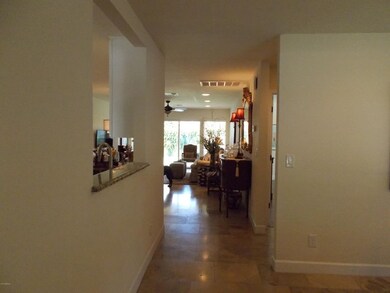 FOYER - ENTRY