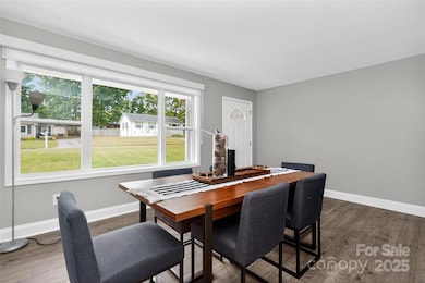 324 Clearbrook Rd, Matthews, NC 28105 - photo 2