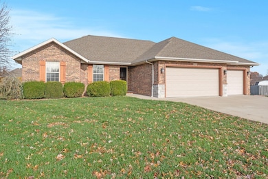 415 N Lewis Ct, Nixa, MO 65714 - photo 3