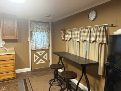 2781 N Towpath Rd, Covington, IN 47932 - photo 4