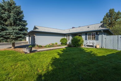 Avonlea Circle-43