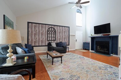 Living Room & Entry -
