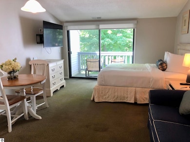 5631 E Creeks Crossing, Williamsburg, MI 49690 - photo 3