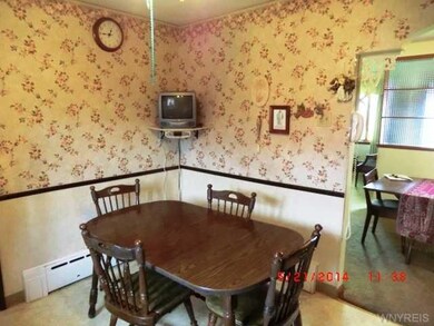 2747 Orleans Ave, Niagara Falls, NY 14303 - photo 5