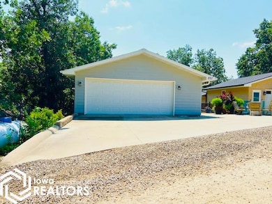 251 Whippoorwill Rd, Montezuma, IA 50171 - photo 3