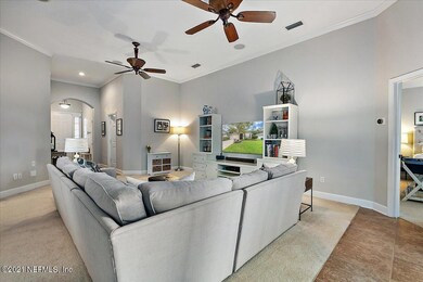 06-Family Room