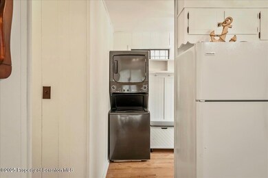 62 Locust Ln, Clifton, PA 18424 - photo 4