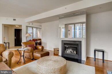 717 President St, Baltimore, MD 21202 - photo 2