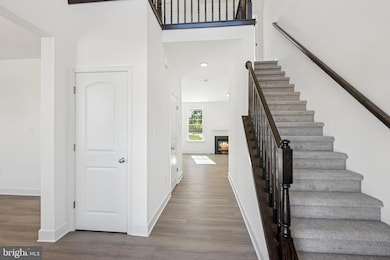 121 Flint Dr, Hanover, PA 17331 - photo 2