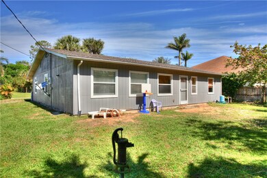 458 Rolling Hill Dr, Sebastian, FL 32958 - photo 6