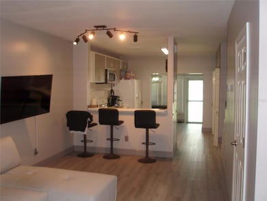 6210 Bayside Key Dr, Tampa, FL 33615 - photo 2