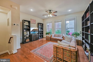 311 I St SE, Washington, DC 20003 - photo 5