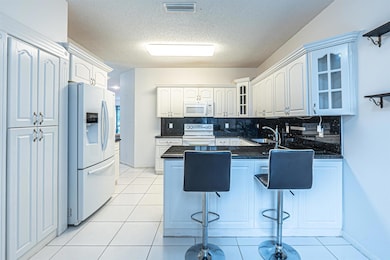 22791 Trelawny Terrace unit A, Boca Raton, FL 33433 - photo 4