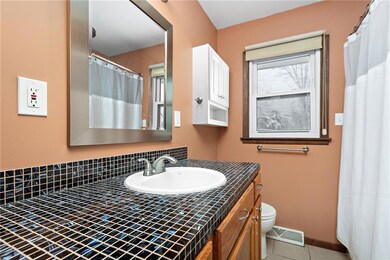 808 NW North Summit Cir, Blue Springs, MO 64015 - photo 6