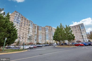 Blue Ridge at Lansdowne Woods unit 601, Leesburg, VA 20176 - photo 3