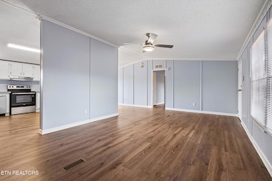 821 Clark St, Seymour, TN 37865 - photo 5