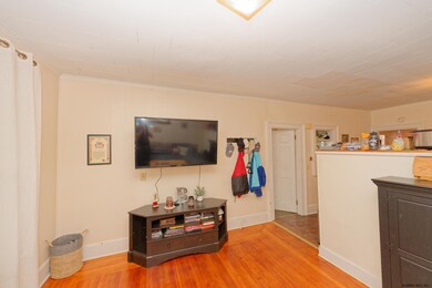 89 George St, Saratoga Springs, NY 12866 - photo 3