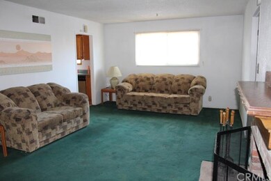 Livingroom (view #2)