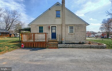 323 Mill St, Boyertown, PA 19512 - photo 3