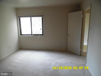 11411 Laurelwalk Dr, Laurel, MD 20708 - photo 6