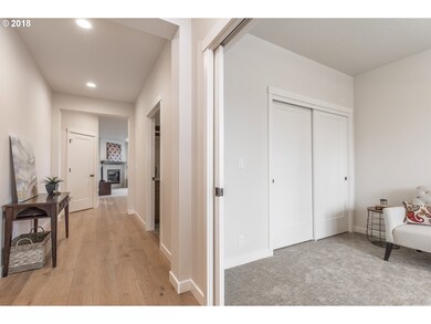 135 Grizzly Ave, Eugene, OR 97404 - photo 3