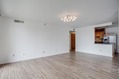 1225 Lasalle Ave unit 1704, Minneapolis, MN 55403 - photo 7