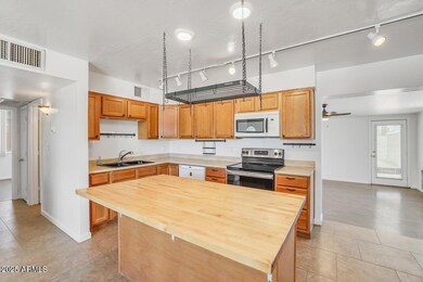 1526 W Huntington Dr, Tempe, AZ 85282 - photo 5