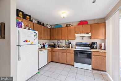 103 Madison Ct unit 9, Stafford, VA 22556 - photo 6