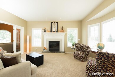 8950 Conifer Ridge 3