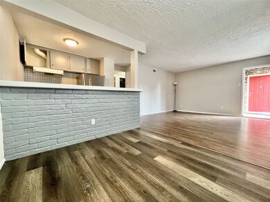 4503 Werner St unit 2 and 3, Houston, TX 77022 - photo 6