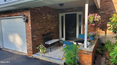 3_Front Porch Nook