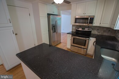 8088 Winding Way Ct, Springfield, VA 22153 - photo 7