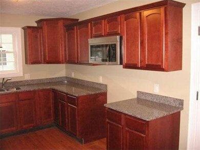 160 Franklin St, Westfield, MA 01085 - photo 5