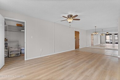 Living/Storage