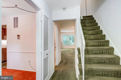 2308 Horseferry Ct, Reston, VA 20191 - photo 4