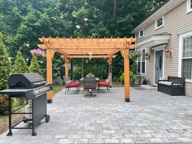 826 Watertown St unit Carriage, West Newton, MA 02465 - photo 2