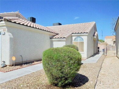Side   Walk way to front door