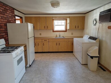 5 1/2 Park St unit 1, Haverhill, MA 01830 - photo 2