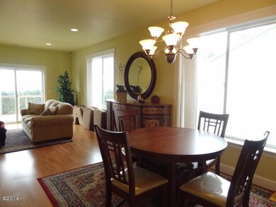 1915 SE Oar Dr, Lincoln City, OR 97367 - photo 4