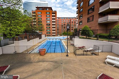 1111 Arlington Blvd unit 812, Arlington, VA 22209 - photo 2