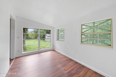 10819 Gladwynne Rd, Jacksonville, FL 32218 - photo 5