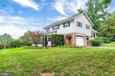 318 Holland St, Reading, PA 19607 - photo 3