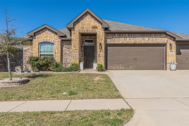 2524 Weatherford Heights Dr, Weatherford, TX 76087 - photo 2