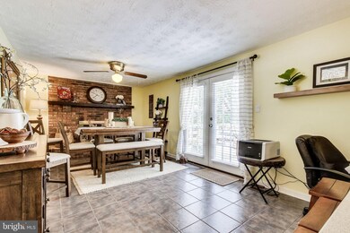 9604 Scorpio Ct, Burke, VA 22015 - photo 7