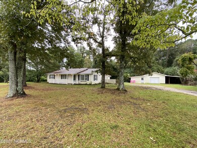 2113 N Parker Rd, Jacksonville, NC 28546 - photo 4