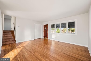 422 S Central Blvd, Broomall, PA 19008 - photo 5