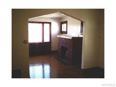 Living Room Upper Unit  Artificial fireplaces in b