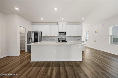 149 Wilbur Lake Dr, Fuquay-Varina, NC 27526 - photo 2