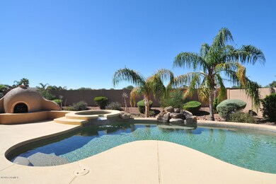 RESORT LIKE BACKYARD