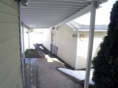 1103 Ferris Ave, Berwick, PA 18603 - photo 5